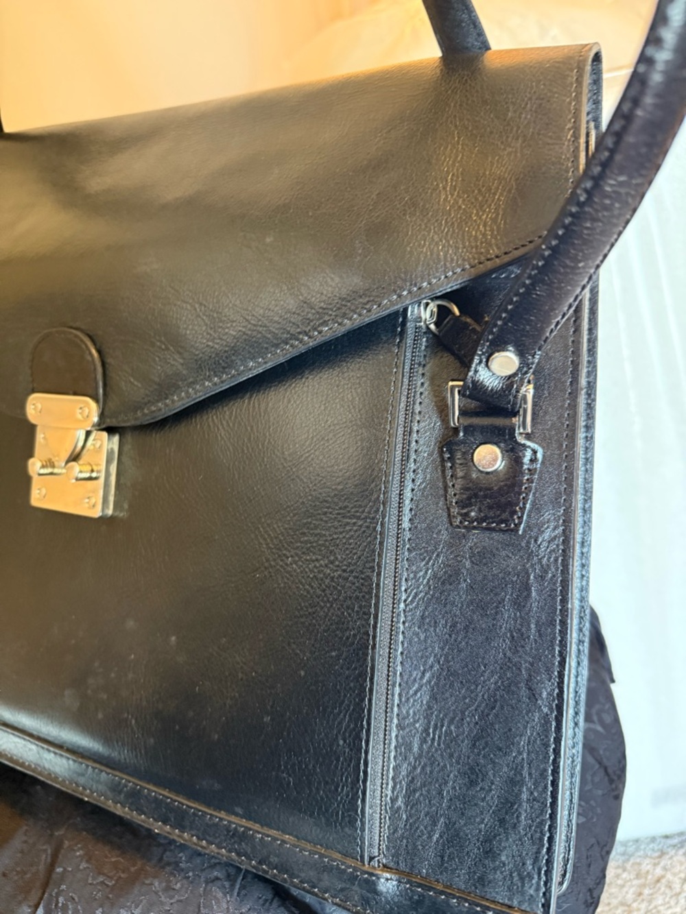 Wilson’s Leather Black Structured Shoulder Bag Briefcase Vintage Style - Picture 9 of 10
